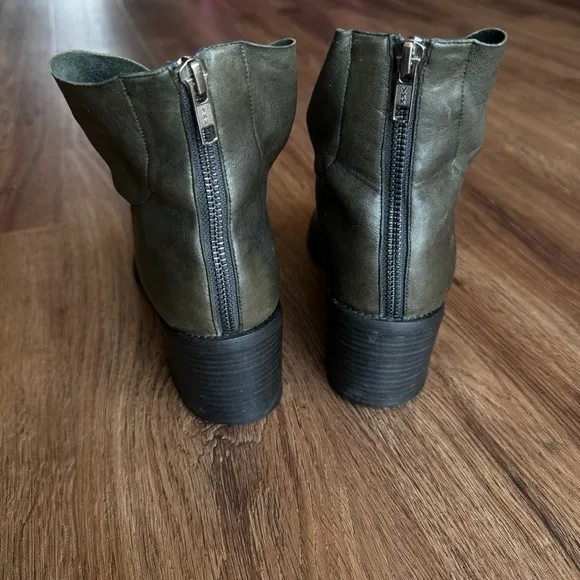 LD Tuttle Leather Ankle Boots Zipper Block Heel 39 Black Green Coloblock