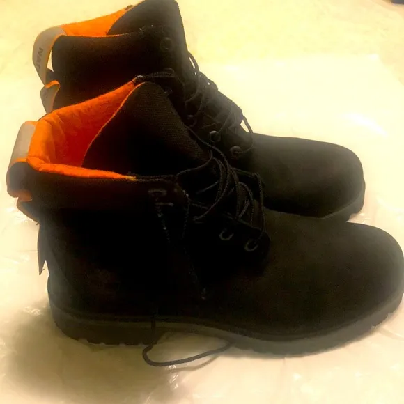 Like New Timberlands boots