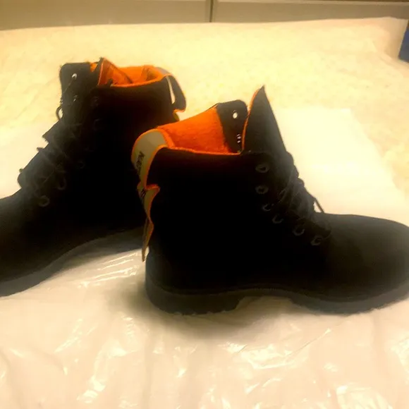 Like New Timberlands boots