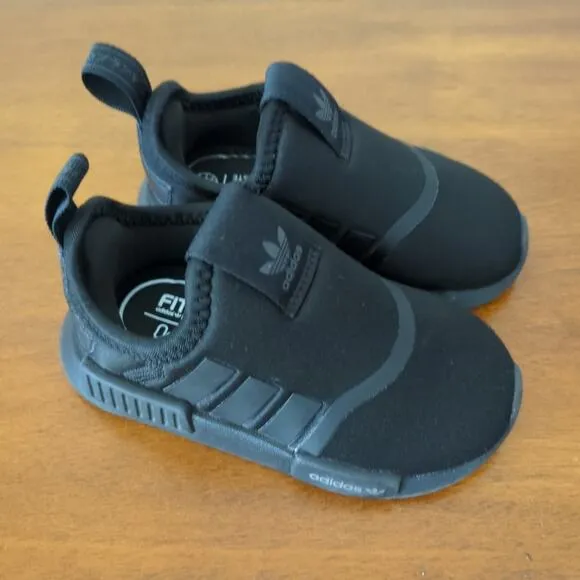 Little Kids ADIDAS original NMD 360 Black toddler little kids size 6K NEW