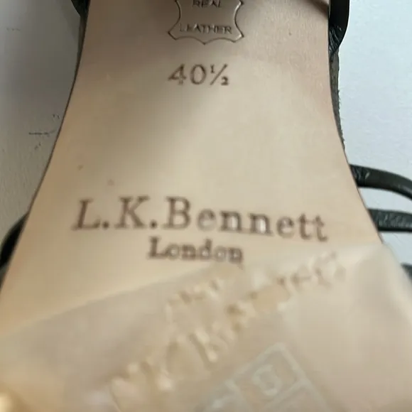 L.K. Bennett Olive Green Leather Strappy Sandals Shoe Size 40.5 US 9.5 NWOB
