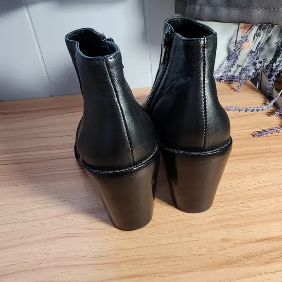 Loeffler Randall Black Leather Ankle Boots Size 10 B