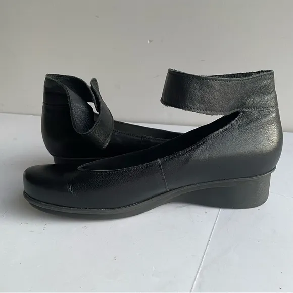 LOINTS OF HOLLAND Sydney Charlotte Shoes US 9.5 Black Mary Jane Ankle Strap Clog
