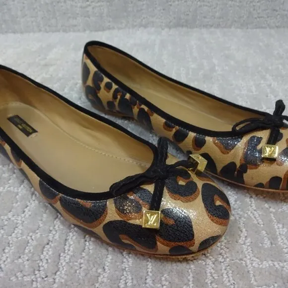 LOUIS Vuitton Leopard Print Brown Leather Flat Pumps Ballet Shoes Size 38 LV