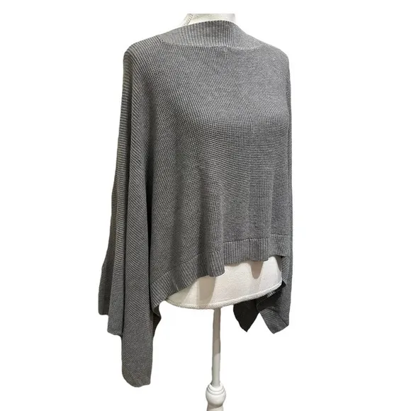 Lululemon - Forward Flow Poncho, in light gray, O/S, EUC, Cashmere blend