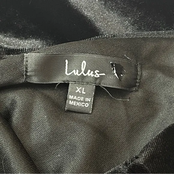 Lulus Dreaming About You Black Velvet Long Sleeve Maxi Dress