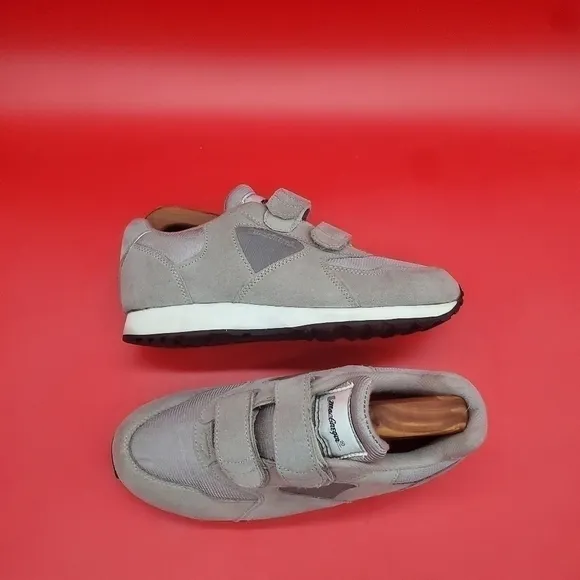 MacGregor Athletic Velcro Shoes Sneaker Men Size 6.5 Wide Suede Grey