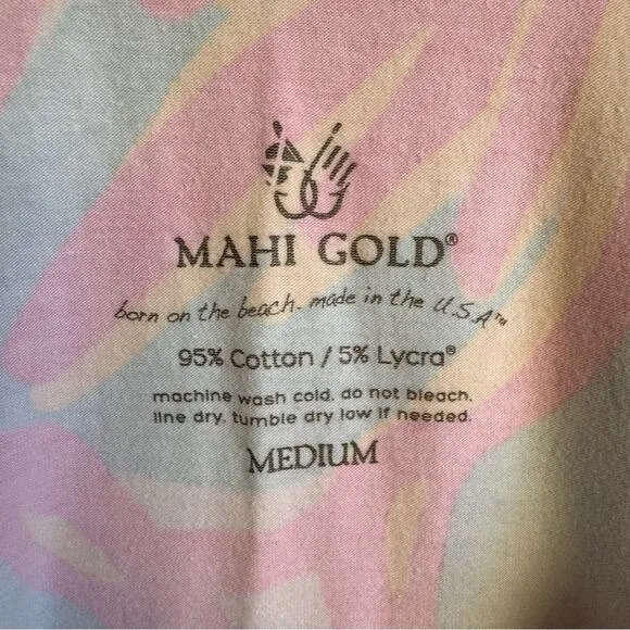 Mahi Gold Addie Dress in Let’s Luau Flamingo Pink (Medium)