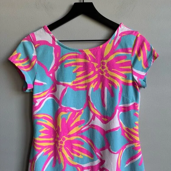 Mahi Gold Addie Dress in Let’s Luau Flamingo Pink (Medium)