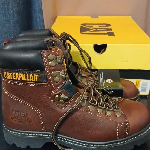 $$Make Offer$$ Caterpillar Dark Brown Leather Boots