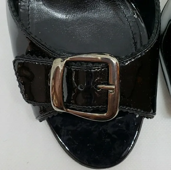 MANOLO BLAHNIK Black Patent Leather Sandals, 39.5