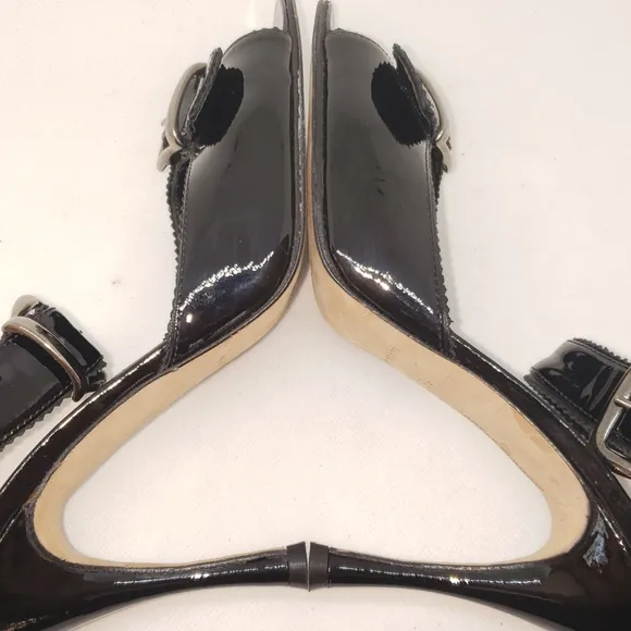MANOLO BLAHNIK Black Patent Leather Sandals, 39.5
