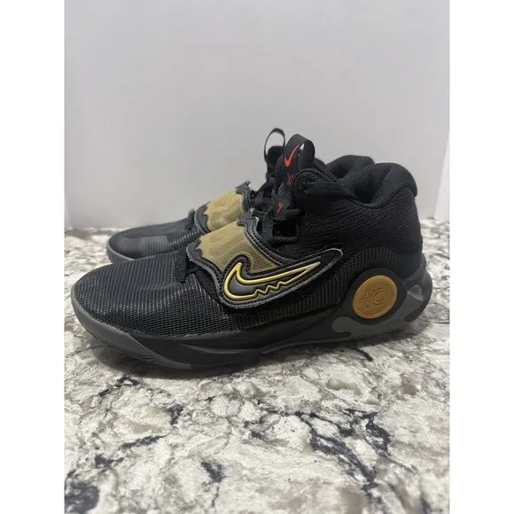 Men Nike KD Trey 5 X Basketball Shoe 9.5 Sneaker Black/Metallic Gold DD9538-010