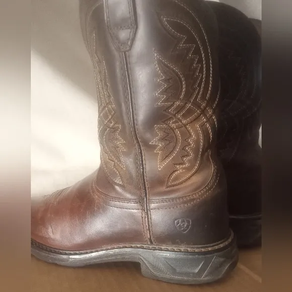 Men's ARIAT Work Soft toe Size US 6- Style #10042412.