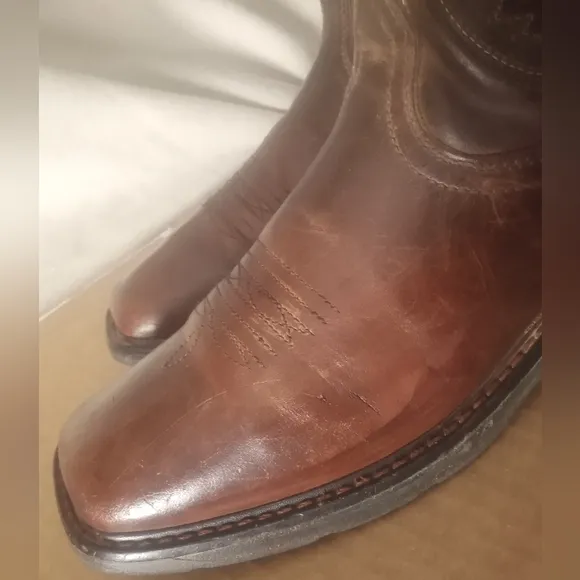 Men's ARIAT Work Soft toe Size US 6- Style #10042412.