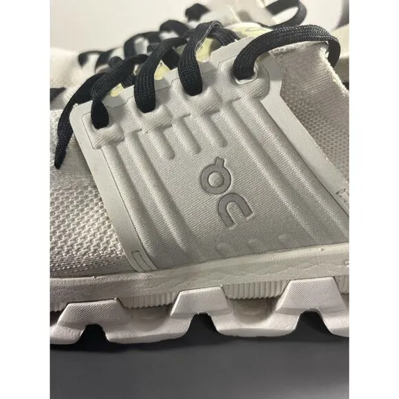 Men's Athletic Sneaker On Clouds OC CloudSwift 3 Size M7.5 White