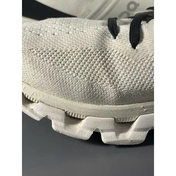 Men's Athletic Sneaker On Clouds OC CloudSwift 3 Size M7.5 White