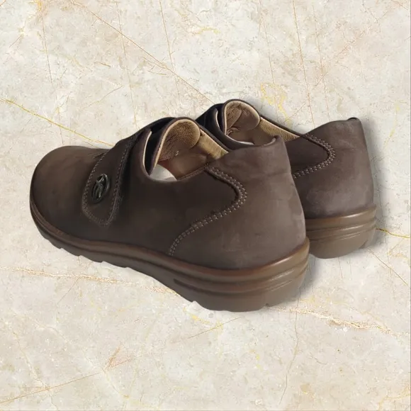 Men's Brown Casual Shoes