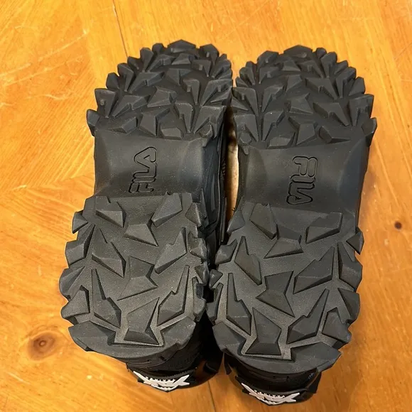 Men’s FILA Yak Boots Work / Lifestyle 1BM01276-013 Black NEW