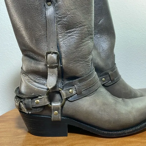 Men’s Frye 1873 Gray Leather Harness Motorcycle Square Toe Boots Mens 8.5D