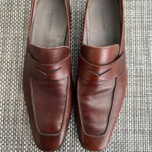 Men’s “Magnanni” Brown Leather Slip-On Shoes