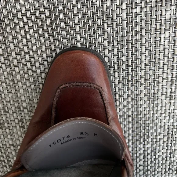 Men’s “Magnanni” Brown Leather Slip-On Shoes