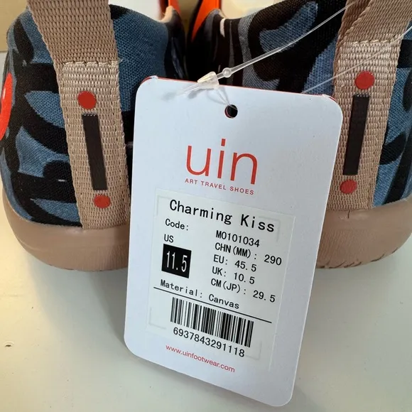 Men’s Size 11.5 UIN Slip On Shoes Canvas Comfortable Loafers &quot;Charming Kiss&quot;