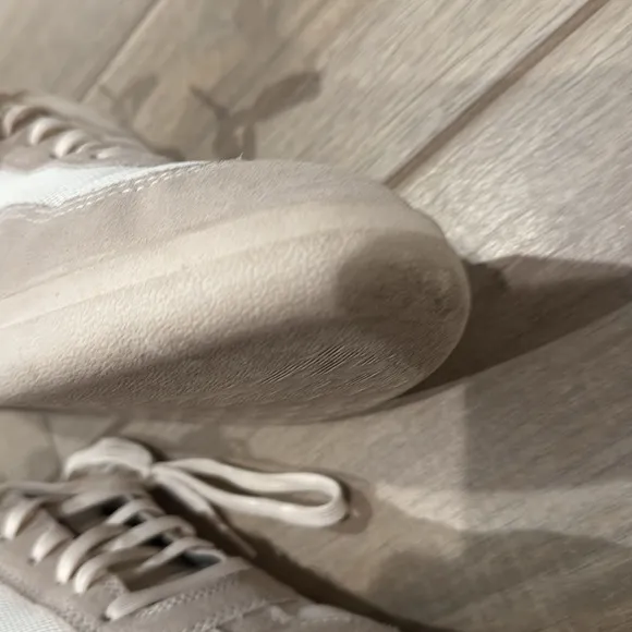 Men's White and Brown Casual Shoes