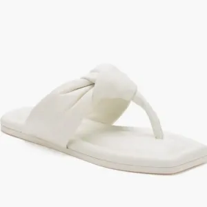 Mercedes Castillo Paloma Leather Flip Flop Thong Flat Sandal Size 7
