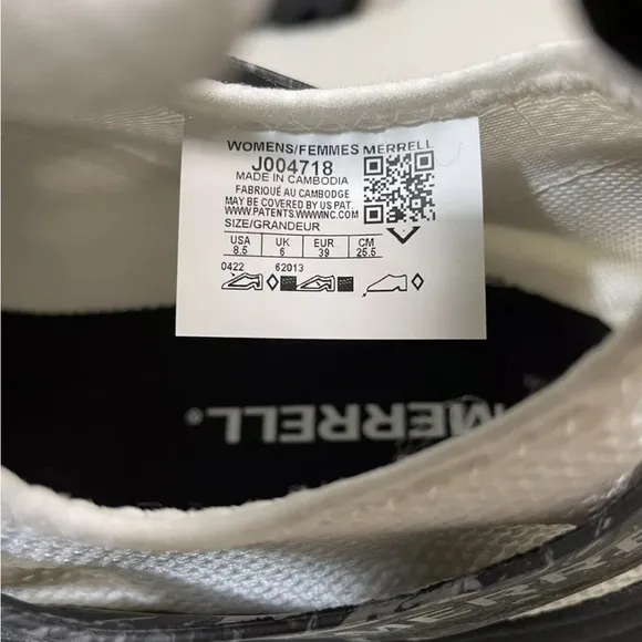 Merrell Hydro Runner Athletic Slip On Shoes Black &amp; White Women’s Size 8.5 NEW