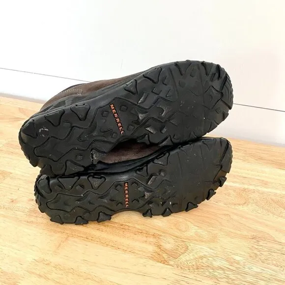 Merrell Suede Slip On Winter Mocs in Gunsmoke Brown Trail Shoes, Size 8.5