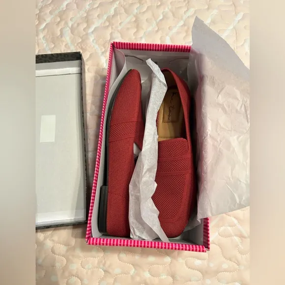 MeToo NWT Flexible Knit Slip-On Loafer Red Flat Shoes