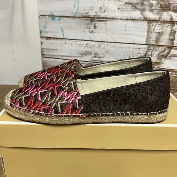 Michael Kors nib MK logo brown pink tan premium textile slip on flats espedrille