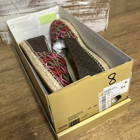 Michael Kors nib MK logo brown pink tan premium textile slip on flats espedrille