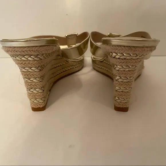 MICHAEL KORS SHOES NEW WEDGE GOLD FAUX LEATHER TAN ROPE SIDES SIZE 7.5