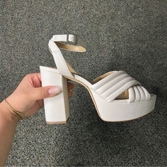 MICHEAL KORS White Neutral Royce Quilted Leather Platform Sandal Heels Shoes 7.5