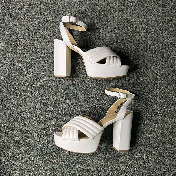 MICHEAL KORS White Neutral Royce Quilted Leather Platform Sandal Heels Shoes 7.5
