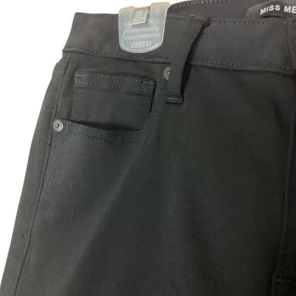 MISS ME sz 29 Super Skinny Jeans 5 Pockets Smooth Fabric Stretch Black