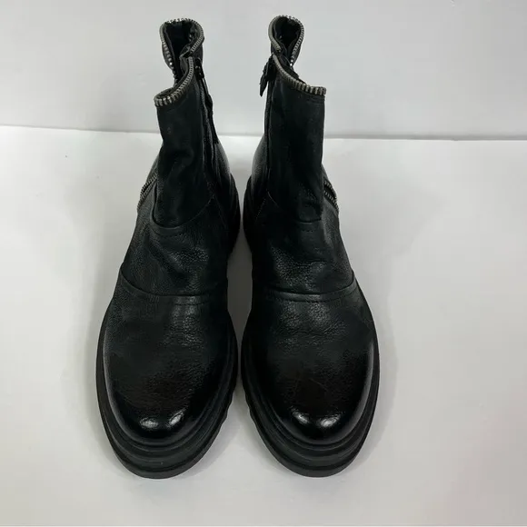 Miz Mooz Frances Black Leather Ankle Boots with Silver Zipper Details NWOT