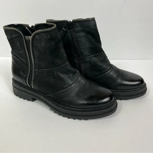 Miz Mooz Frances Black Leather Ankle Boots with Silver Zipper Details NWOT
