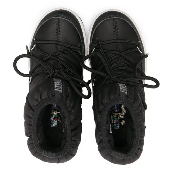 Moon Boot Kids ProTECHt low snow boots Size 2.5 Black &amp; White