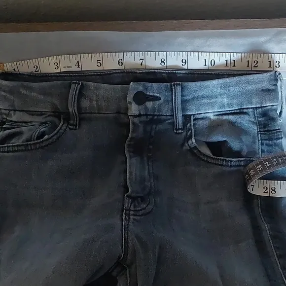 MOTHER DENIM High Waisted Looker in Miss Moody 2 Shoes Racer 26