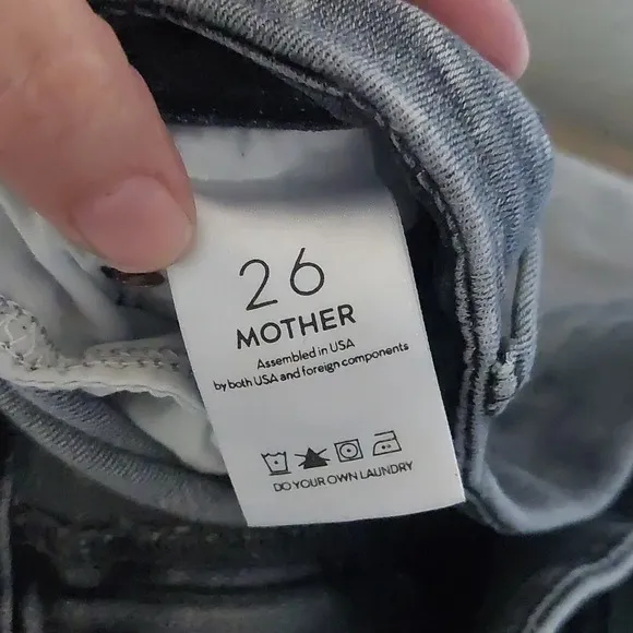 MOTHER DENIM High Waisted Looker in Miss Moody 2 Shoes Racer 26