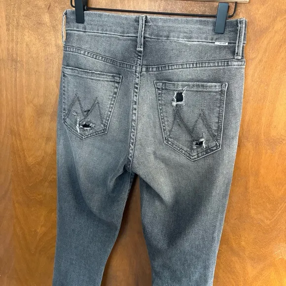 Mother High Waisted Looker Ankle Chew Jeans Scene Of The Crime Gray Distressed