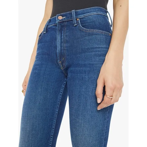 MOTHER Jeans The Mid Rise Rider Flood Size 24 Blue ($248)