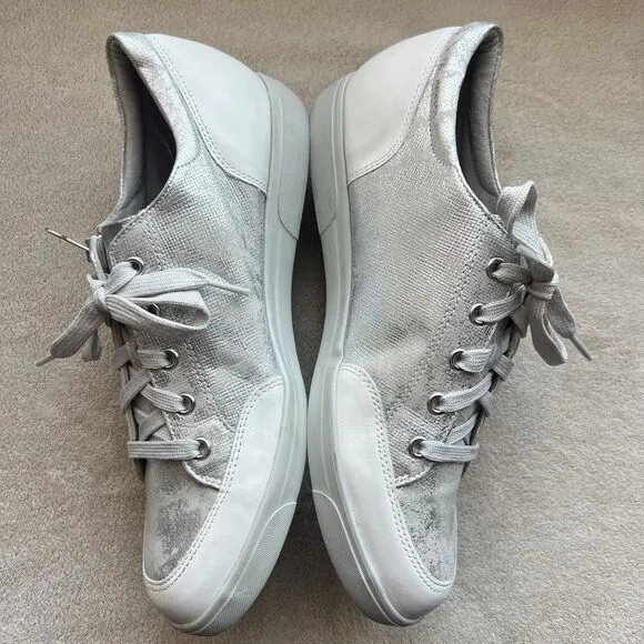 Munro Gabbie White Silver Metallic Printed Leather Sneakers Women 9.5 M Side Zip