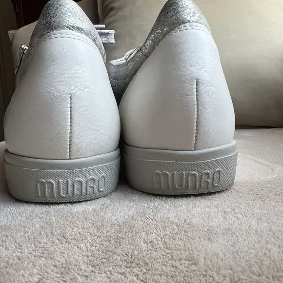 Munro Gabbie White Silver Metallic Printed Leather Sneakers Women 9.5 M Side Zip