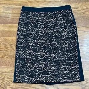 N°21 Lace Overlay Pencil Skirt