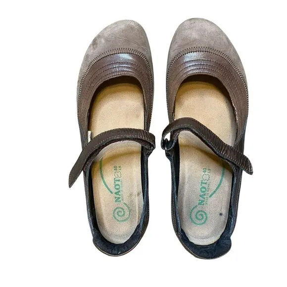 NAOT Kirei Mary Jane Flat Shoes Sz 9.5 EU 40 Brown Suede Leather Comfort Padded