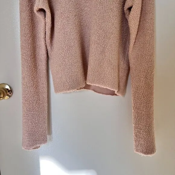 Nation LTD Cream Fuzzy Raw Hem Flared Sleeve Sweater S​​
